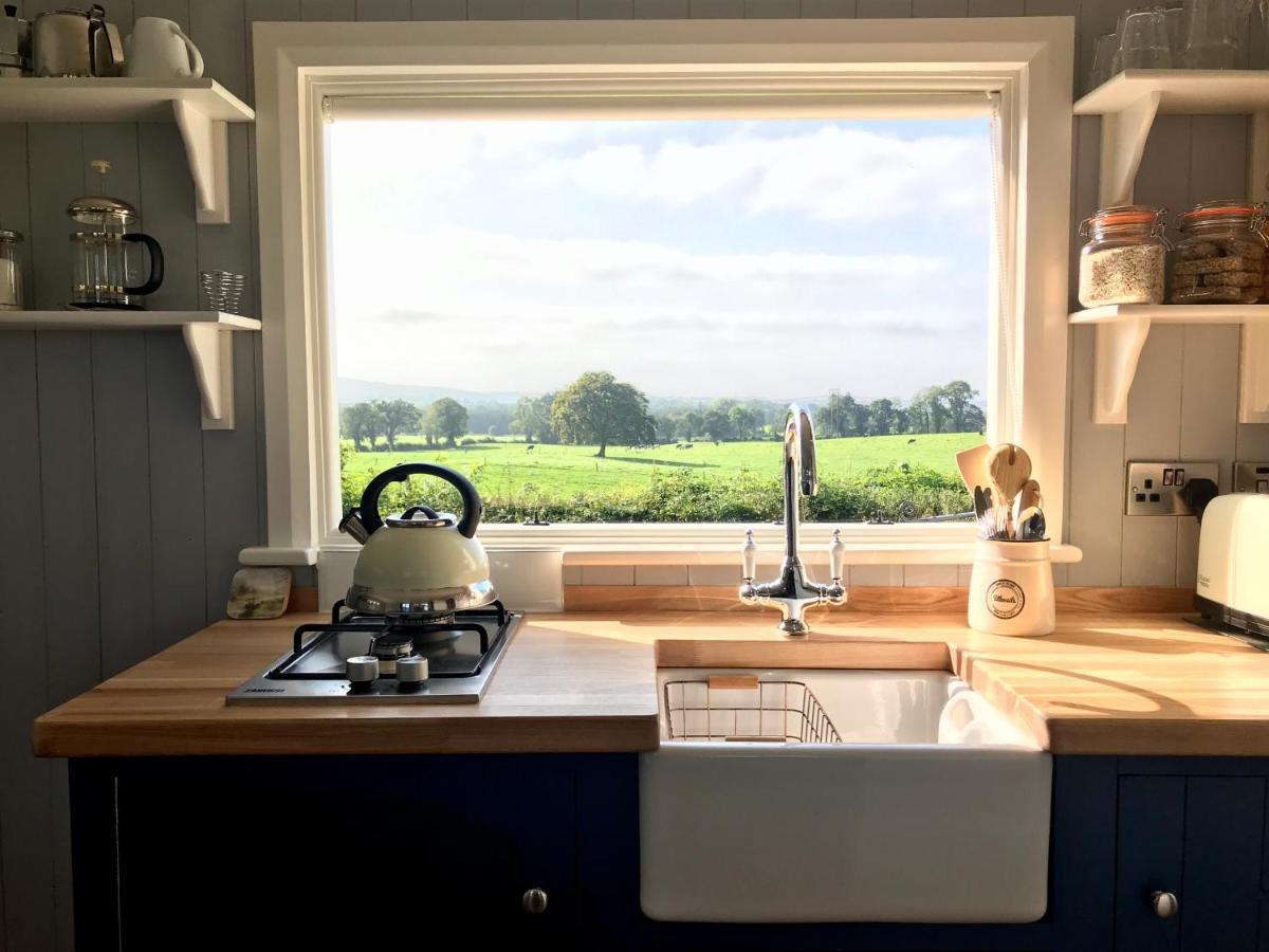 Vila Sheelin Huts Blue, Hot-Tub Available From 1St April Until 1St November Cavan Exteriér fotografie
